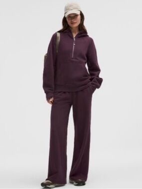 Lululemon Scuba Mid-Rise Wide-Leg Pant in Black Plum